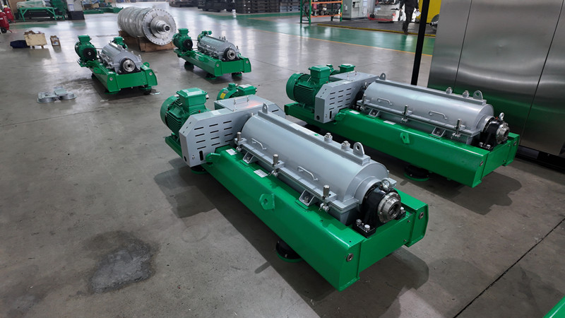 20251114_Horizontal_decanter_centrifuge 20251114 Horizontal decanter centrifuge